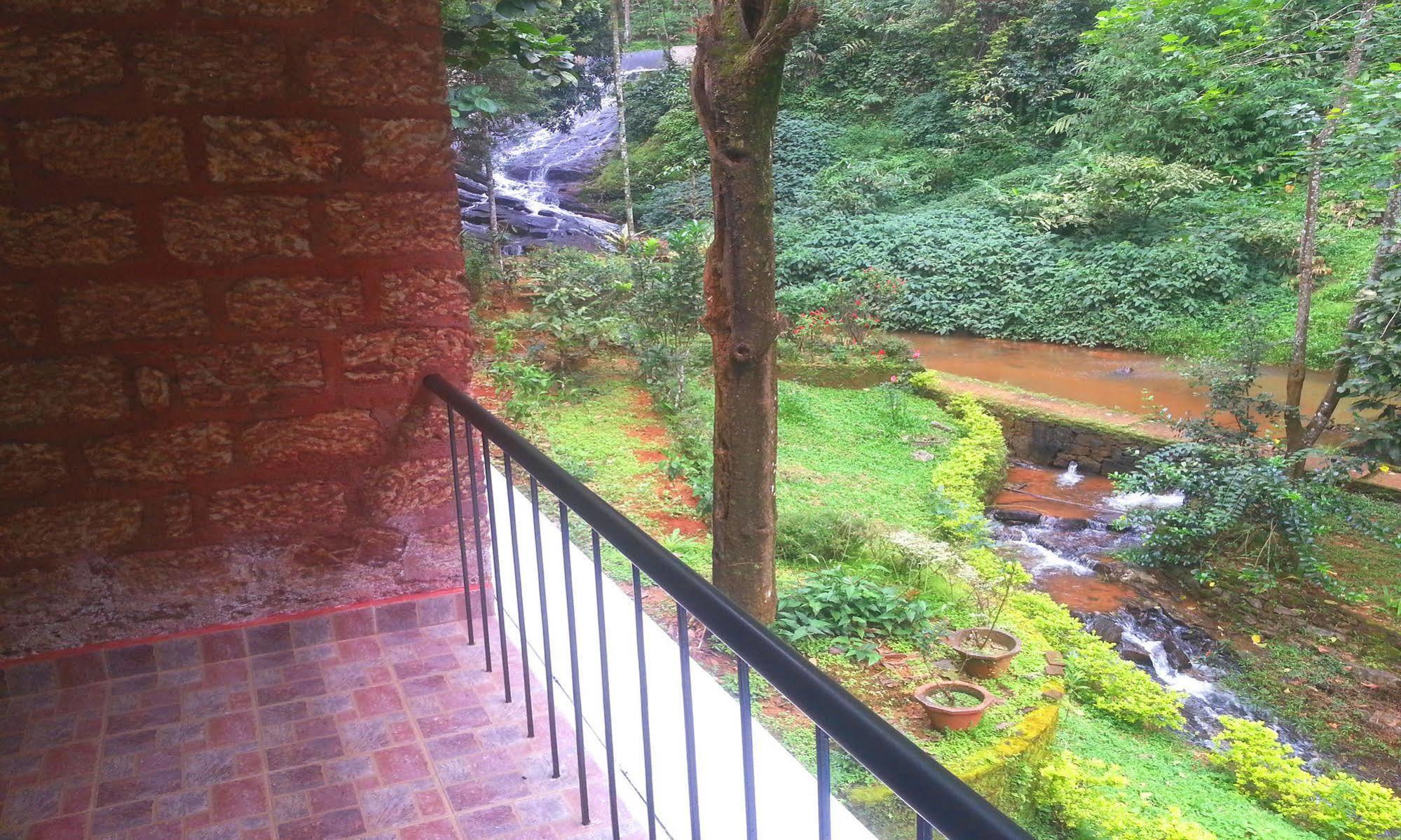 Falling Waters Munnar Ngoại thất bức ảnh